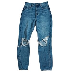 American Eagle Highest Rise Mom jean 0 short